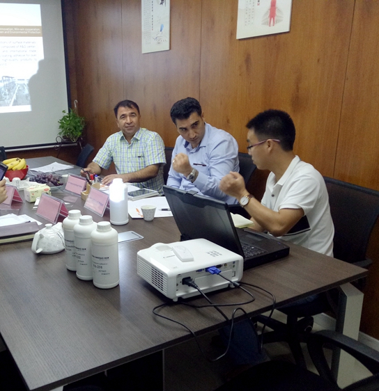 伊朗客戶來我們公司參觀